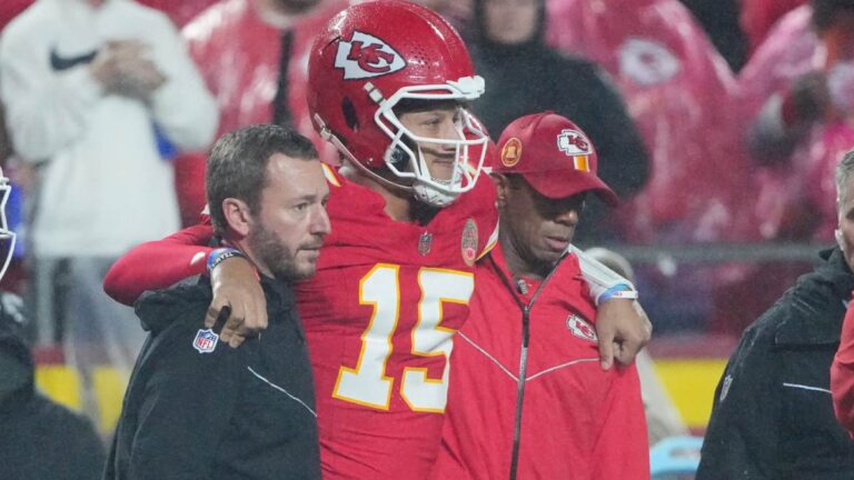 ¿Podrá Patrick Mahomes jugar ante Broncos?