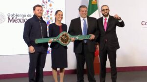 Canelo Álvarez y Claudia Sheinbaum prometen la clase de boxeo más grande de México en 2025 para promover el deporte