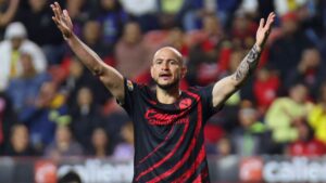 ¿Se olvida de Xolos? Carlos González demuestra su apoyo a Pumas en la Liguilla del Apertura 2024