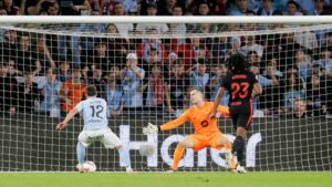 El Celta de Vigo remonta dos goles y le empata al Barcelona en Balaídos