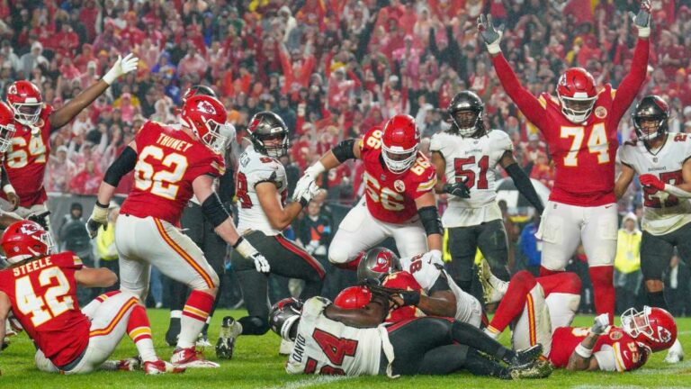 Chiefs muestra su poderío, derrota a Buccaneers en tiempo extra y sigue invicto en la NFL