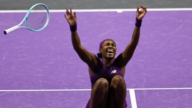 Coco Gauff conquista las WTA Finals con una remontada impresionante sobre Qinwen Zheng