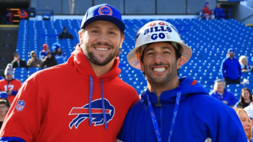 Daniel Ricciardo se mostró muy feliz en el Dolphins vs Bills, mientras sus excompañeros se mojaban en el GP de Brasil