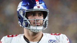 Daniel Jones, cortado por los Giants