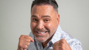 Oscar de la Hoya propone que el ganador de Zurdo Ramírez vs Billam-Smith se enfrente a Oleksandr Usyk