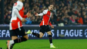 Feyenoord derrota al Heerenveen y es tercero en la Eredivisie