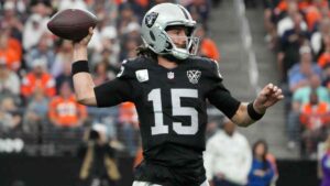 Se rompe otro QB de los Raiders: Gardner Minshew, fuera el resto de la temporada