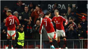 Garnacho adelanta al Manchester United con el gol ‘más fácil’ de su vida tras un error grosero de Khaykin