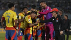 Juan Fernando Quintero rompe mala racha de Colombia en Montevideo con un golazo