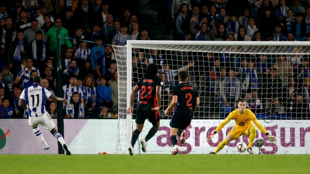 Hansi Flick, sobre la polémica del Real Sociedad vs Barcelona: "Le dije al árbitro que era gol"