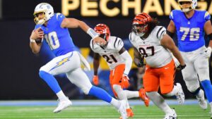 Los Chargers evitan una épica remontada de los Bengals y los alejan aún más de la postemporada