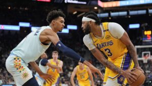 Anthony Davis y LeBron James lideran la victoria de los Lakers ante los Spurs de Wembanyama