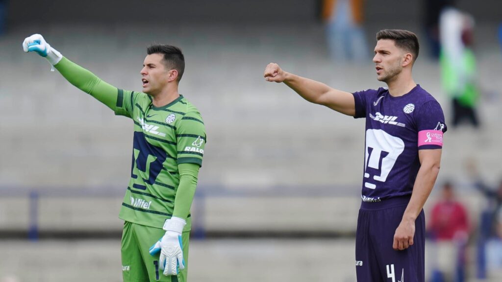 Lisandro Magallán y Julio González, previo a un duelo de Pumas