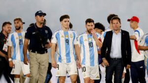 Las dudas de Argentina para jugar ante Perú y la chance para Leonardo Balerdi