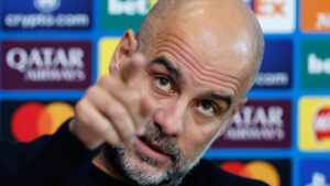 Pep Guardiola justifica las cinco derrotas sufridas por el City y pone la mira en el PSV del Chucky Lozano