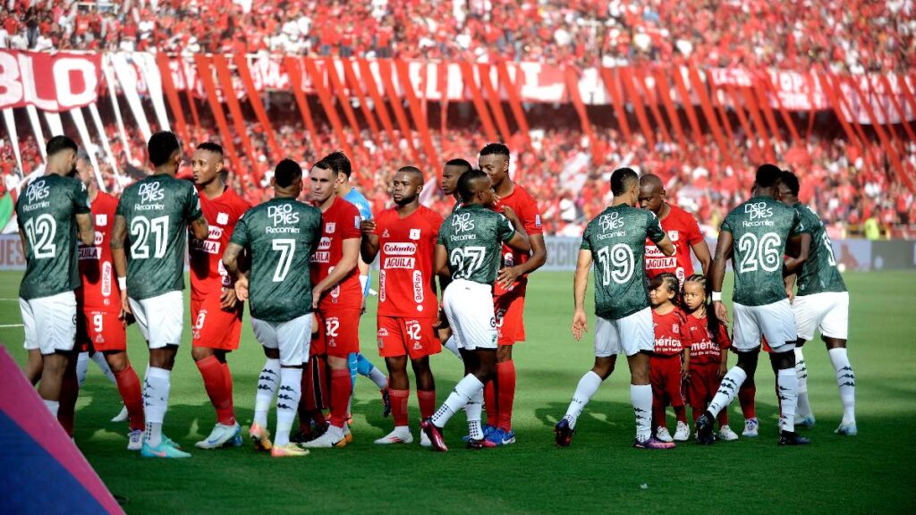 América de Cali de Adrián Ramos vs Deportivo Cali / Vizzor