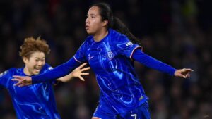 ¡No se esconde! Mayra Ramírez y un nuevo gol ante un grande de Inglaterra