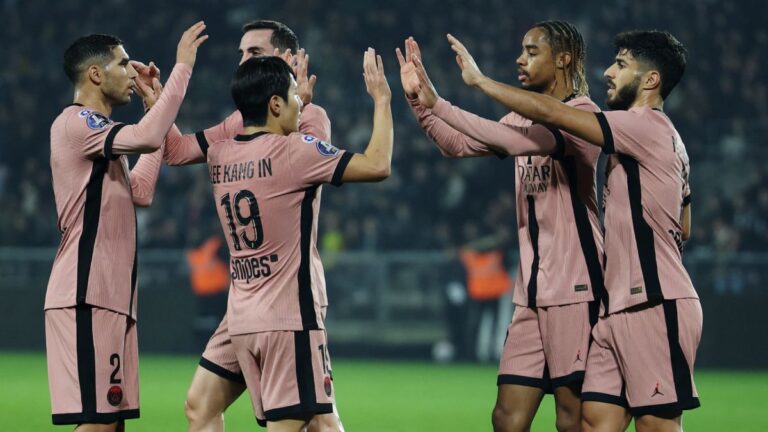 El PSG se afianza el liderato de la Ligue 1 tras imponerse al Angers y mandarlo cerca de la zona del descenso