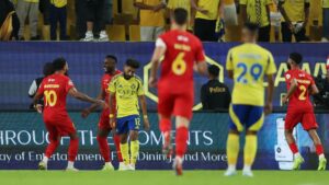 Julián Quiñones comanda la remontada del Al-Qadsiah sobre el Al-Nassr de Cristiano Ronaldo con gol y asistencia