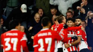 Remontada del PSV del Chucky Lozano ante el Shakhtar Donetsk con gol de Ricardo Pepi