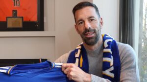 El Leicester City hace oficial la llegada de Ruud van Nistelrooy como director técnico