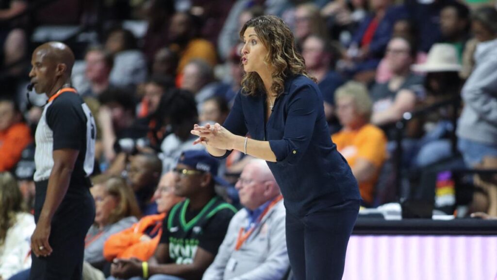 Stephanie White es nueva entrenadora del Indiana Fever | Reuters