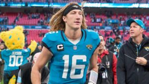 Trevor Lawrence no jugará de nuevo por lesión; Mac Jones, QB1 ante los Lions