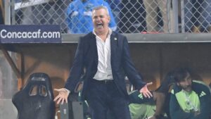 Javier Aguirre: “Fue un partido digno; México no se cagó y tengo plena fe en que podemos remontar”