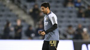 El LAFC deja en duda el futuro de Carlos Vela para el 2025