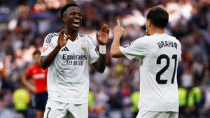 ¡Vinicius Jr en modo Balón de Oro! El brasileño marca un hat trick en la goleada del Real Madrid ante el Osasuna