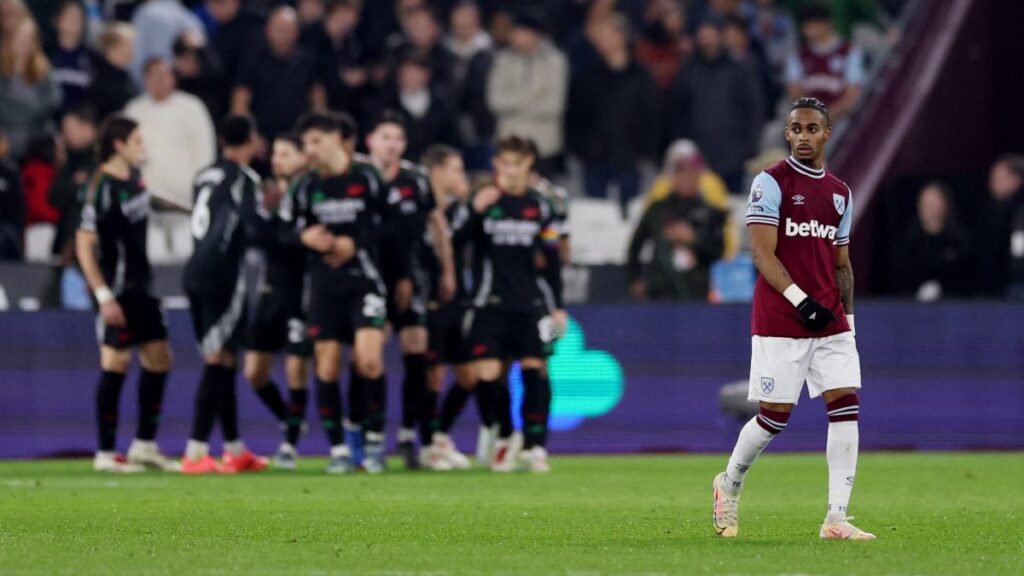 El Arsenal no tuvo compasión del West Ham de Edson Álvarez al golearlos 5-2 en la cancha del London Stadium.