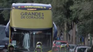 América hace su llegada al Estadio Ciudad de los Deportes para enfrentar a Cruz Azul en semifinales