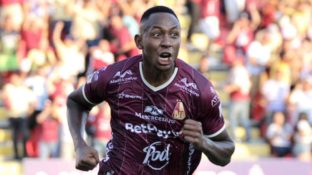 Brayan Gil celebrando con el Tolima | VizzorImage.