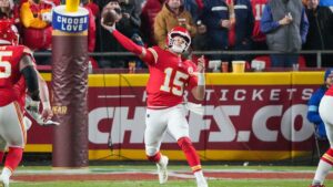 Los Chiefs derrotan a Chargers en el último segundo y se proclaman campeones de la AFC Oeste