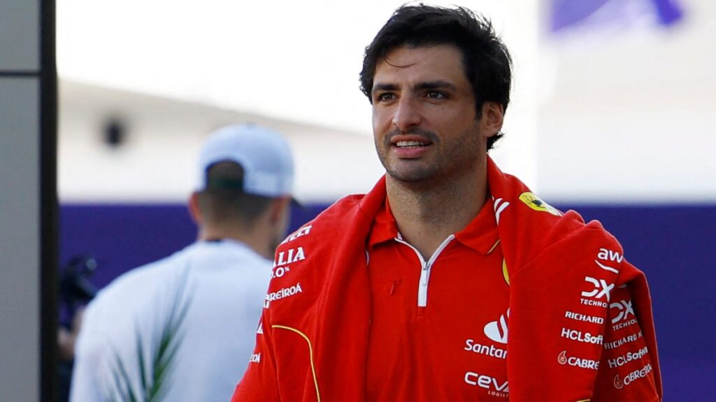 Ferrari reconoce el paso de Carlos Sainz Jr por el equipo… ¡regalándole el coche de su primera victoria!