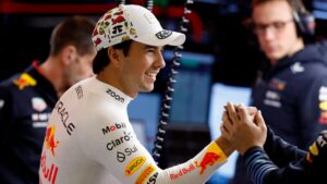 ¡No todo es tan malo! Checo Pérez es galardonado en los FIA Awards 2024