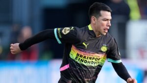 El Chucky Lozano se despide de la UEFA Champions League en la derrota del PSV ante el Brest