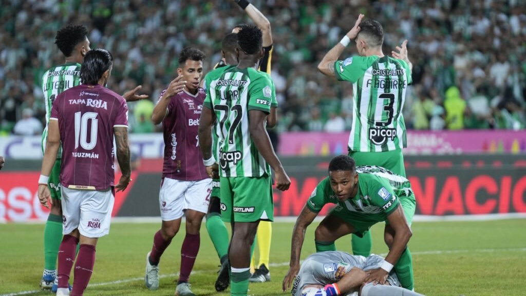 Segundos después del penal que atajó Ospina. Vizzor