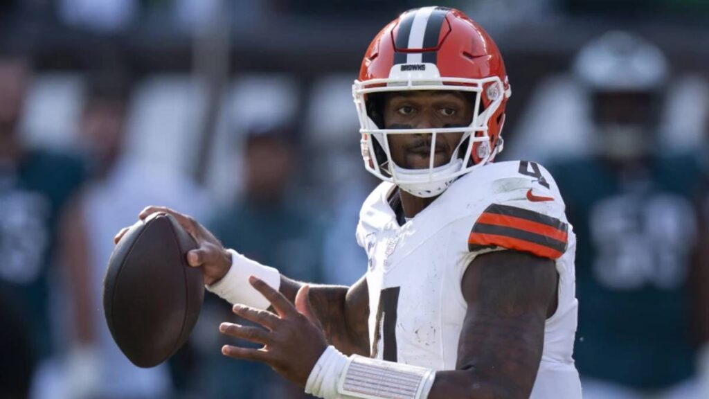 Deshaun Watson no ha cumplido con las expectativas con los Browns. AP