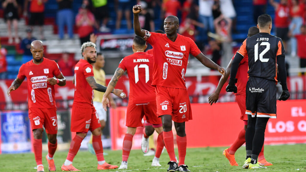 Jugadores de América de Cali celebran. - Vizzor Image.