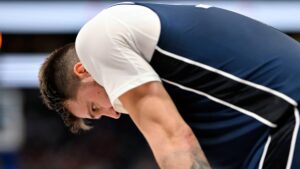 ¡Dolorosa derrota de los Mavericks en Navidad! Luka Doncic se lesiona y caen ante los Timberwolves