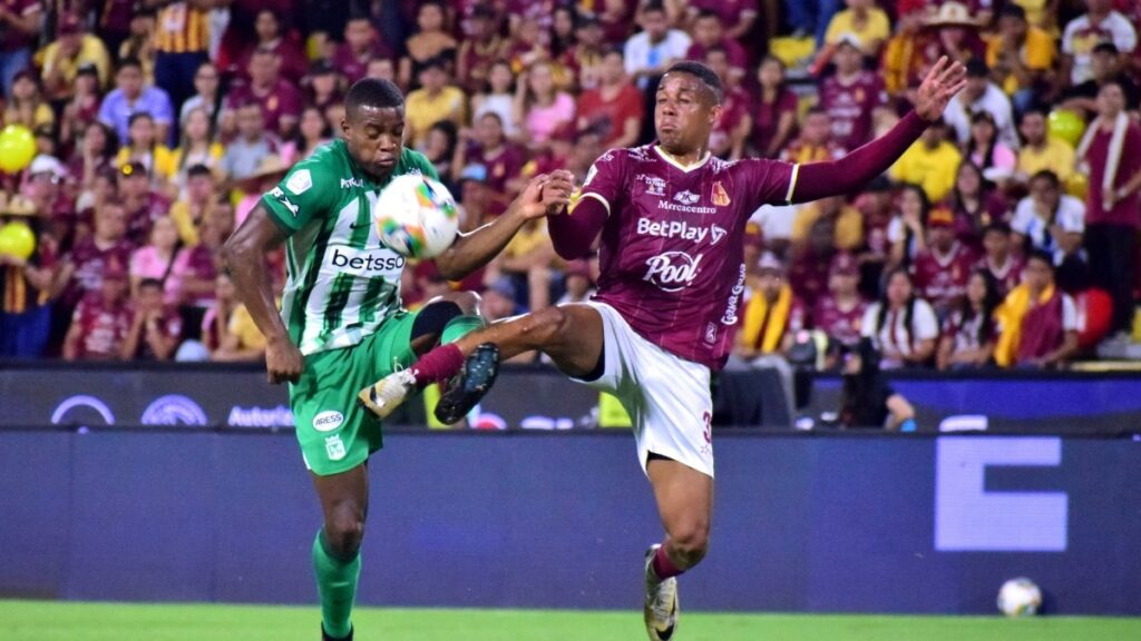 Una postal de lo que fue el partido en Ibagué. Vizzor