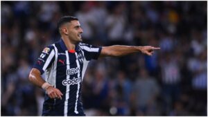 El emotivo homenaje de Monterrey para Germán Berterame en la final Liga MX ante América