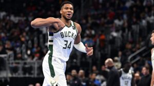 Los Bucks derrotan a los Pistons y avanzan en la Copa NBA