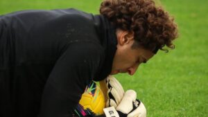 Guillermo Ochoa: “Solo Cristiano Ronaldo, Messi y yo podemos jugar seis mundiales”