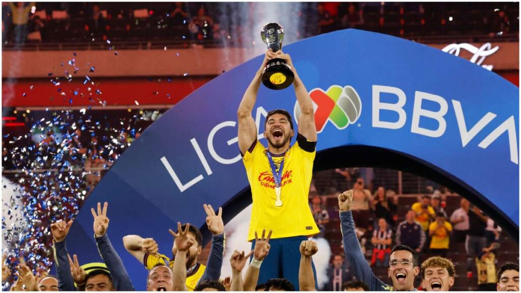 Henry Martín levanta el tricampeonato con América | Reuters