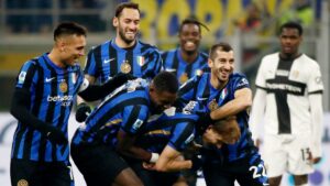 El Inter se impone al Parma en San Siro y presiona al Napoli en la cima de la Serie A