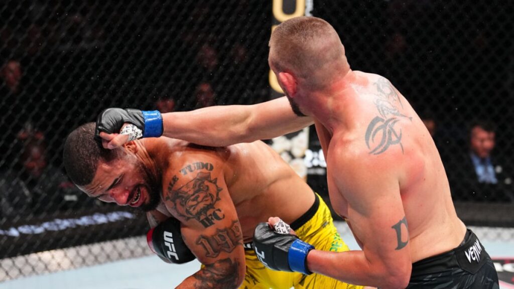 El brutal nocaut de Dustin Jacoby en UFC Tampa Bay