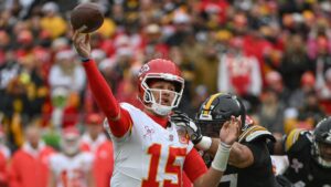 ¡Feliz Navidad, Chiefs! Kansas City ‘amarra’ el liderato de la Conferencia Americana tras vencer a Steelers