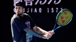 Nick Kyrgios cae en su regreso al tenis individual tras 18 meses de ausencia